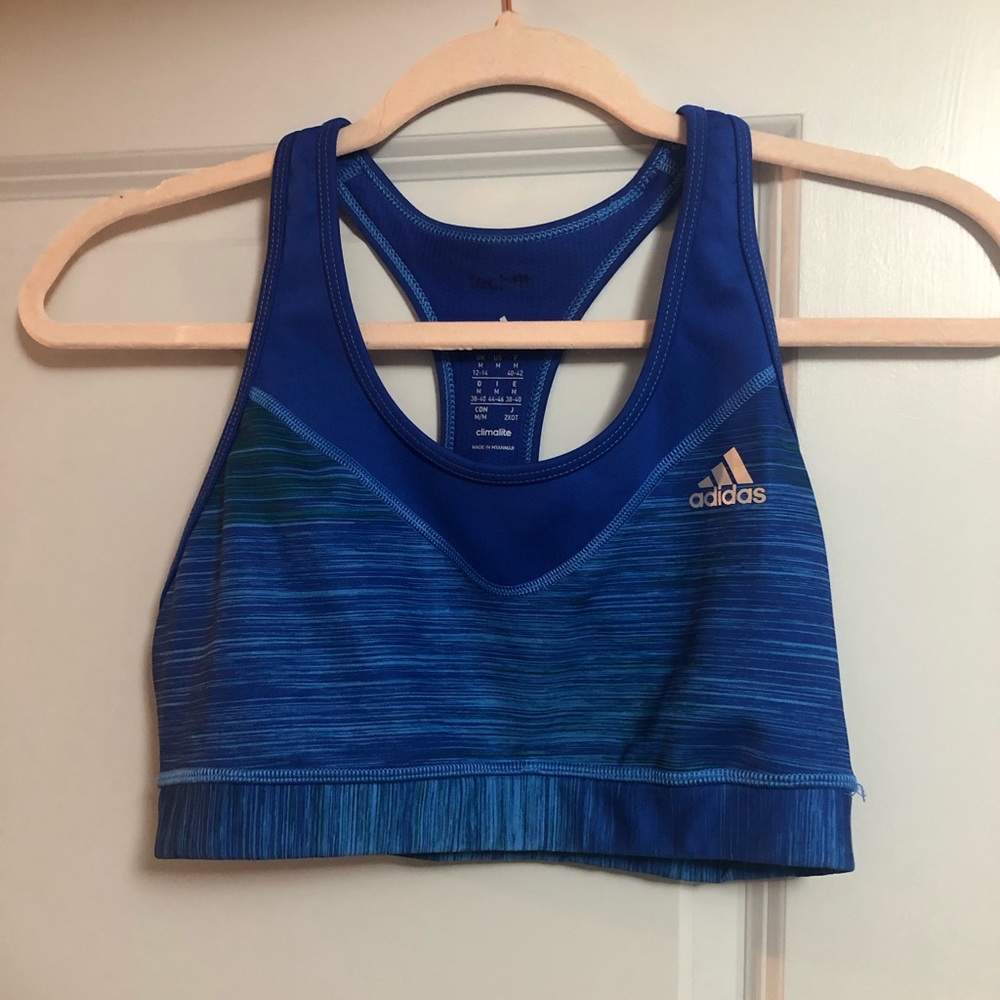 Sports bra